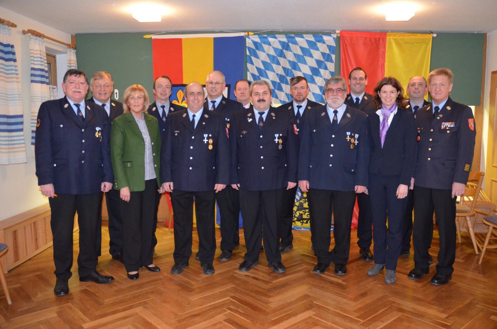 Ehrenzeichen Feuerwehren Matting 2015